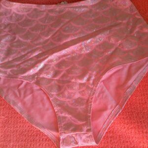 Sz M/L Shiny Pink Mermaid Scales Shorts
